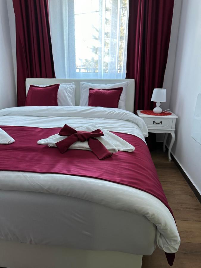 Sky Lux Apartmani Surčin Exterior foto